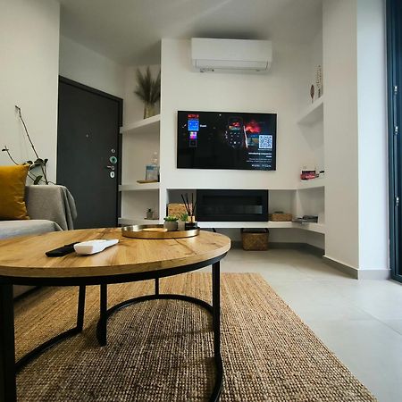 Floral Home 2 - 1St Floor Apt With Private Parking! Ateny Zewnętrze zdjęcie