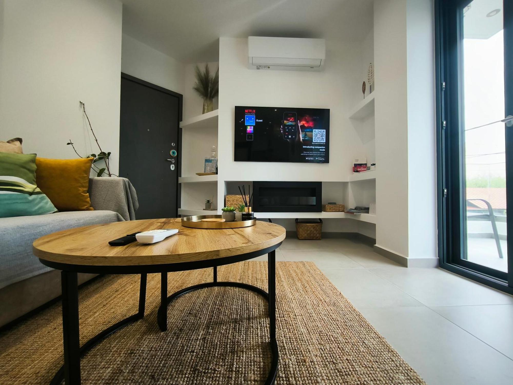 Floral Home 2 - 1St Floor Apt With Private Parking! Ateny Zewnętrze zdjęcie