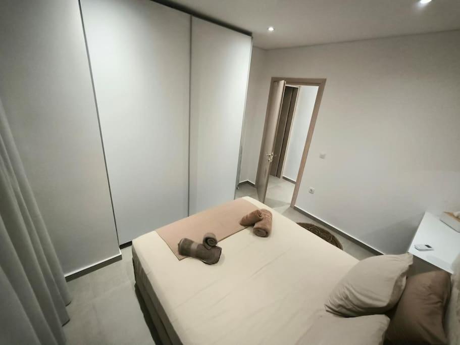 Floral Home 2 - 1St Floor Apt With Private Parking! Ateny Zewnętrze zdjęcie